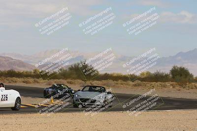 media/Jan-26-2025-SCCA SD (Sun) [[bcf61ed115]]/3-Novice/Session 2 (Turn 10 Two Laps)/
